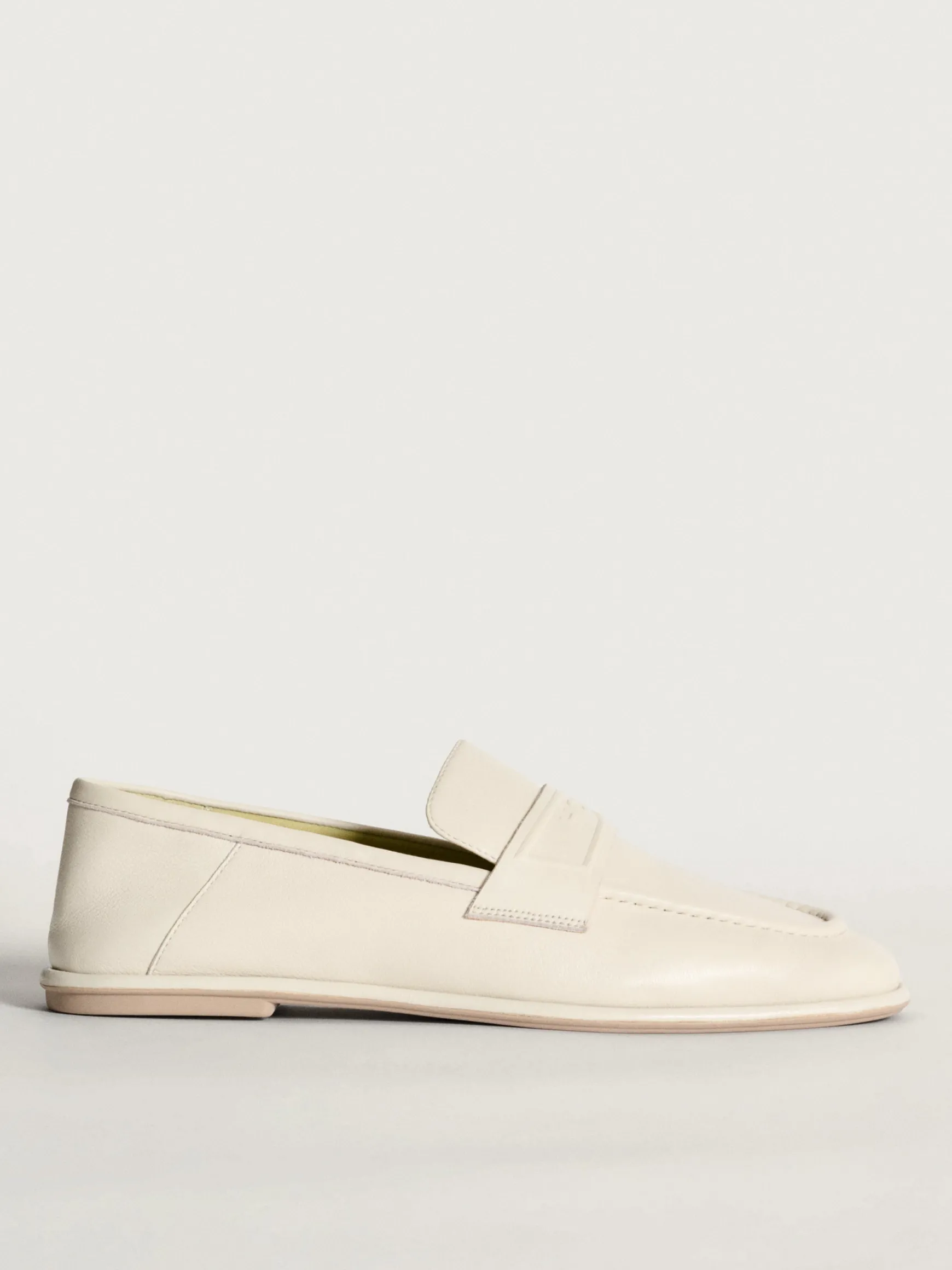 APOLLO OFF WHITE LOAFER