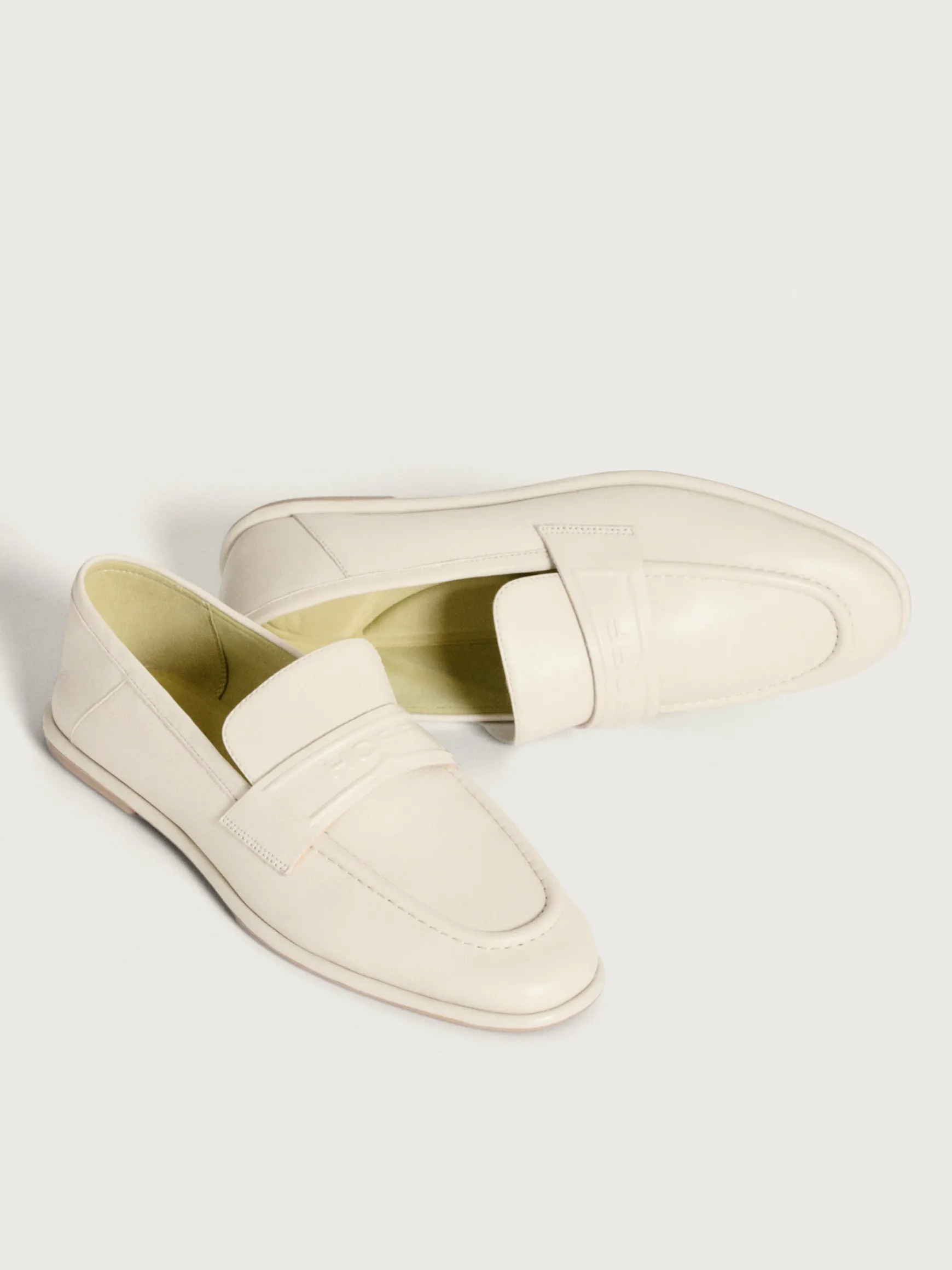 APOLLO OFF WHITE LOAFER