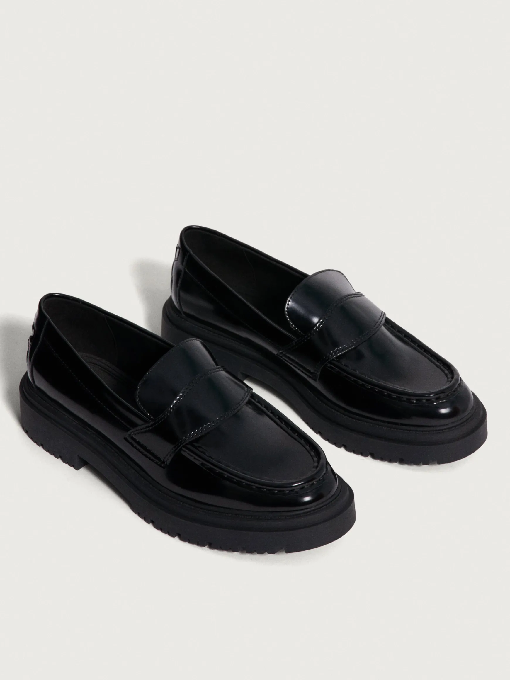 SCHOOL BLACK LOAFER