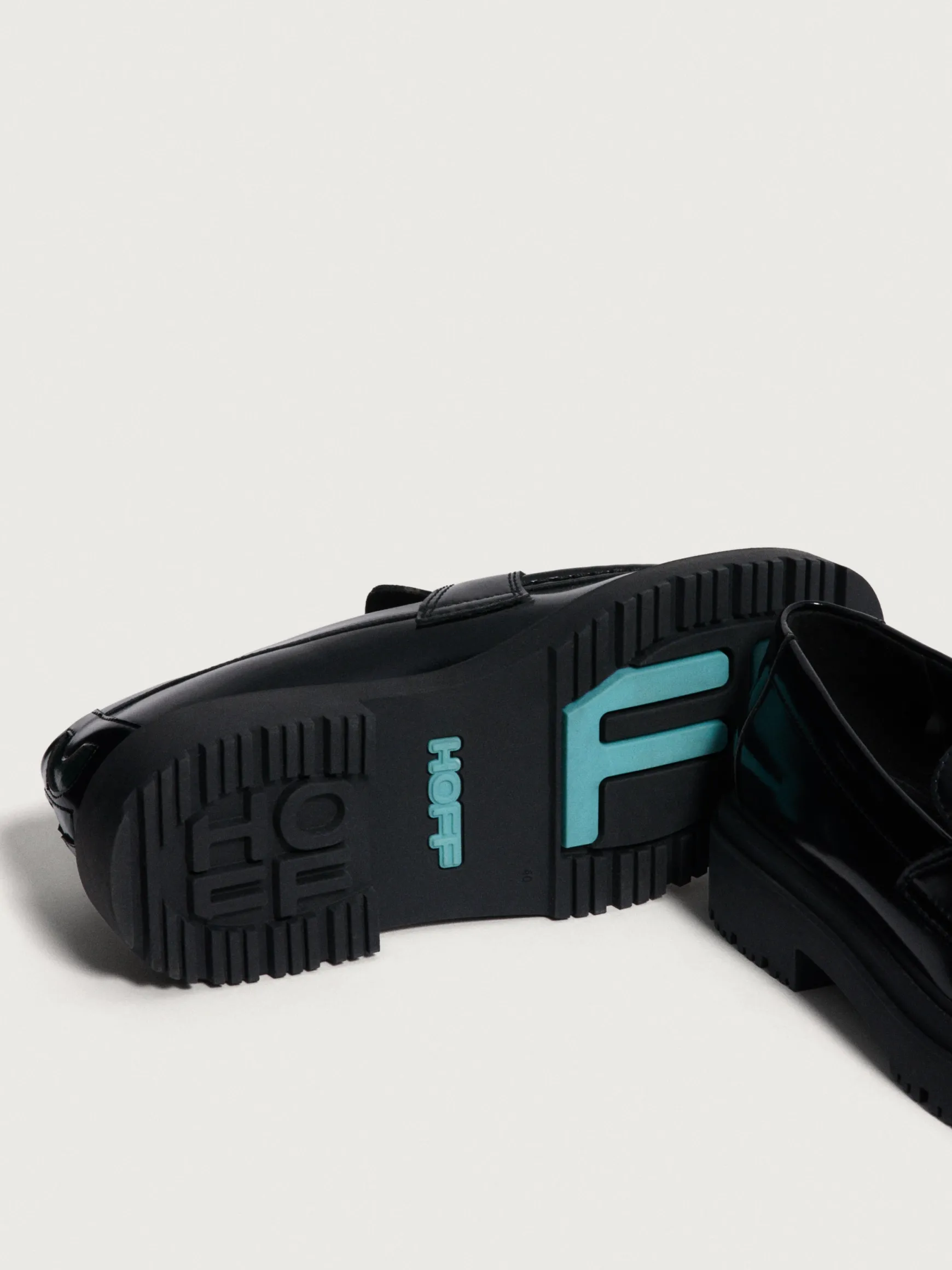 SCHOOL BLACK LOAFER